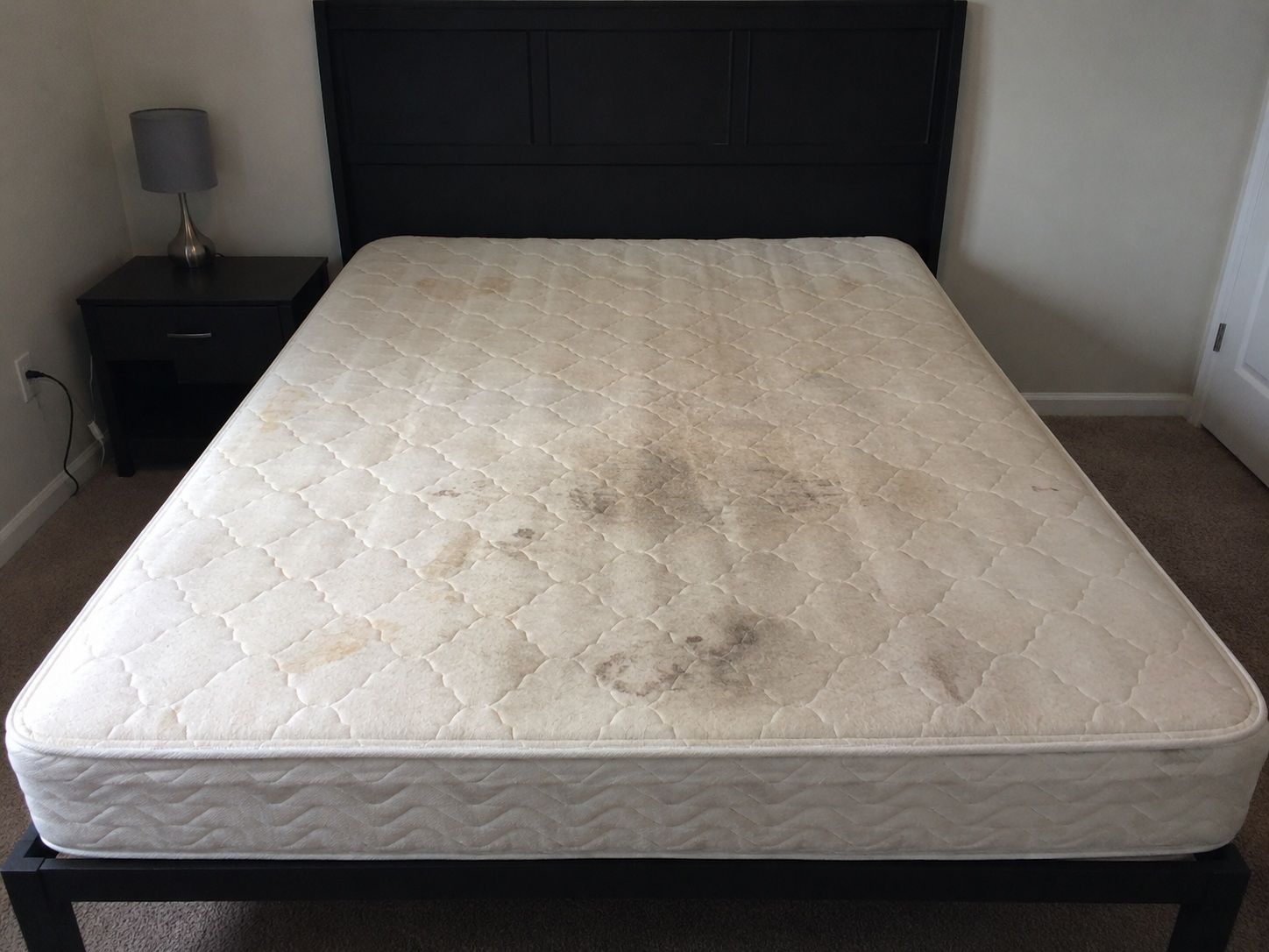 Nettoyage matelas Airbnb avant après — Clean by Otto Blagnac